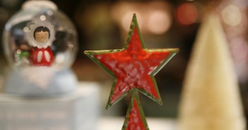A Merry Little Cultural Christmas in Europe Christmas shopping on London's Oxford Street